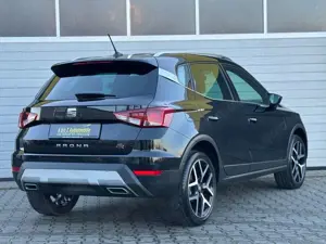 SEAT Arona FR LED/SHZ/Ambient/Digital/Navi/Garantie Bild 4