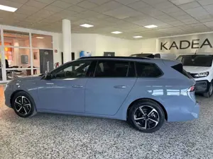 Opel Astra L Sports Tourer 1.2 Turbo Edition LED+Navi Bild 3
