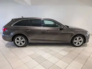 Audi A4 Avant 2.0 TSI Navi Xenon AHK Bild 2