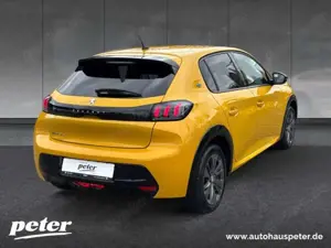 Peugeot e-208 e-208 Allure 136 +11KW OBC+Navi+EPH+SHZ Bild 4