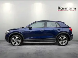 Audi Q2 35TFSI MATRIX AHK KAM NAV GRA SHZ PDC Bild 4