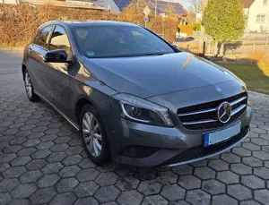 Mercedes-Benz A 200 A 200 BlueEfficiency (176.043)
