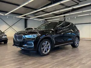 BMW X5 xDrive 45 e xLine HUD Pano AHK Laser Leder
