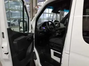 Mercedes-Benz Sprinter 317 Kombi L2H2 Mobility Rollstuhl Lift Bild 5