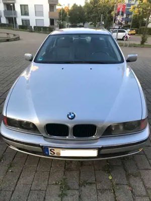 BMW 520 520i TÜV bis DEC. 2027