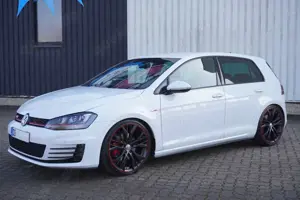 Volkswagen Golf GTI Performance Top Zustand!