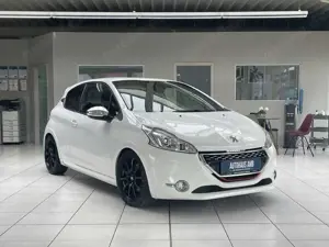 Peugeot 208 GTi Leder Navi Sitzheiz. GRA PDC Bild 3