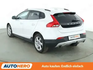 Volvo V40 2.0 D4 Plus Aut.*NAVI*LED*TEMPO*CAM*PDC*SHZ* Bild 4