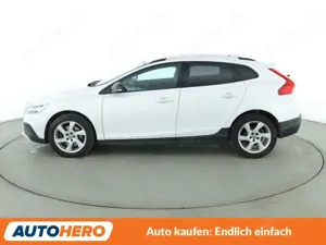 Volvo V40 2.0 D4 Plus Aut.*NAVI*LED*TEMPO*CAM*PDC*SHZ* Bild 3