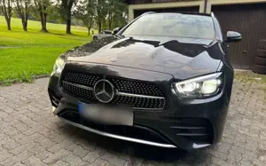Mercedes-Benz E 300 E 300 de T AMG Panorama Facelift Multibeam 9G