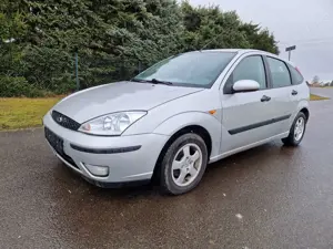 Ford Focus Tüv bei Kauf neu.