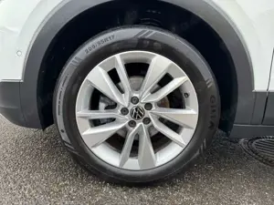 Volkswagen T-Cross Goal 1.0TSI AHK NAVI ACC LED Bild 4