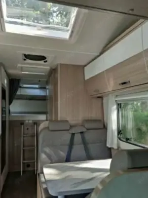 Caravans-Wohnm Carado Carado A 464 Wohnmobil 6 P AHK Markise Autark Bild 5