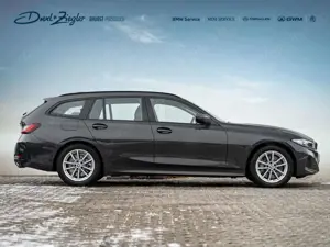 BMW 330 i Touring AdLED KoZg eSitz HuD RFK LiveCoProf Bild 2