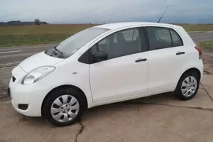 Toyota Yaris Cool +Klima+PDC+ Bild 2
