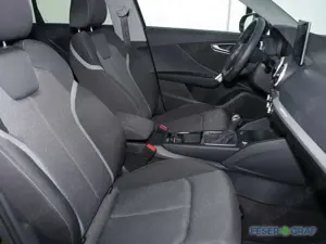 Audi Q2 advanced 35 TDI S tronic V-Cockpit/R-Kamera Bild 5