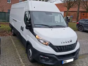 Iveco Daily 33 S 16 D Bild 2