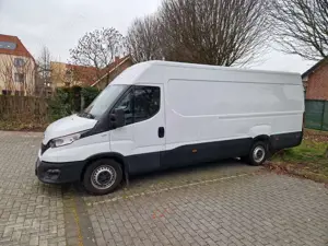 Iveco Daily 33 S 16 D Bild 3
