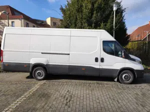 Iveco Daily 33 S 16 D Bild 4