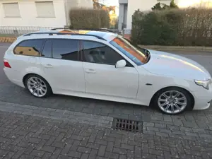 BMW 530 530d Touring M paket / 2009 / AHK / Sportgetriebe Bild 2