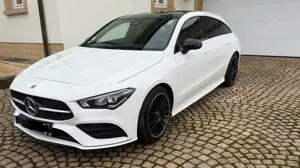 Mercedes-Benz CLA 200 Shooting Brake AMG Line/ AHK/ Night/Pano/ TÜV neu
