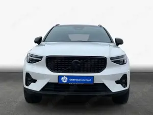 Volvo XC40 XC40 B3 B DKG Plus Black Edition 120 kW, 5-türig Bild 3