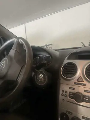 Opel Corsa Corsa 1.2 16V (ecoFLEX) Color Edition Bild 5