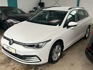 Volkswagen Golf VIII Variant Life