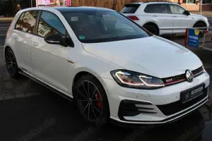 Volkswagen Golf 2.0 GTI TCR+VIRTUAL+AKRAPOVIC+KAMERA+DCC Bild 3
