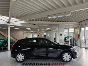 BMW 116 d AUT./NAVI/PDC V-H/KLIMA/DAB/SHZ Bild 2