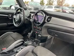 MINI Cooper S Cabrio COOPER S Cabrio Cooper S John Cooper Works Trim Bild 3