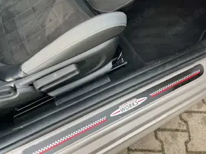 MINI Cooper S Cabrio COOPER S Cabrio Cooper S John Cooper Works Trim Bild 4