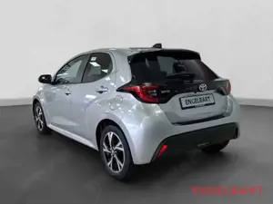 Toyota Yaris 1.5 Hybrid Teamplayer Comfort Paket Bild 3