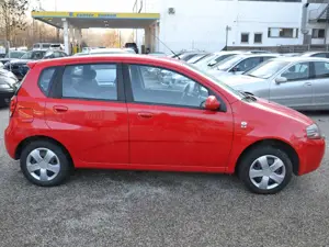 Chevrolet Kalos 1.2 SE aus 2. Hand Guter Zustand Bild 5