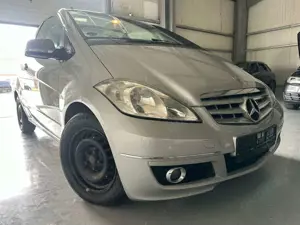 Mercedes-Benz A 180 Automatik Panorama Klima Leder