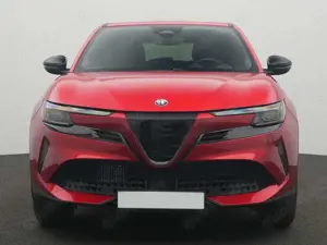 Alfa Romeo Junior Ibrida 1.2 Hybrid Speciale Bild 2