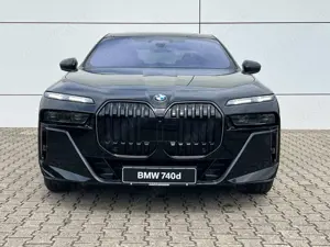 BMW 740 d xDrive Limousine M Sportpaket Bild 2