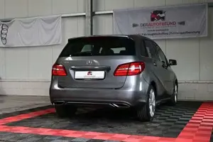 Mercedes-Benz B 200 CDI / d *LED/Teilleder/Kamera* Bild 4