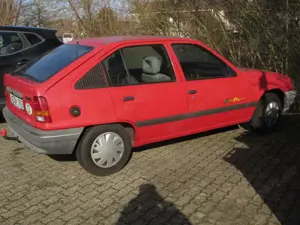 Opel Kadett Kadett E Fun Bild 2