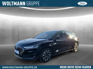 Ford Focus Titanium Limousine 5-türig, Navi, Klimaautomatik,