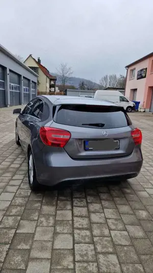 Mercedes-Benz A 180 A 180 BlueEfficiency (176.042)