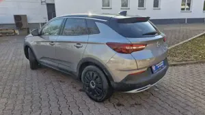 Opel Grandland X 1.2T NSW+Navi+Grip Go Bild 5
