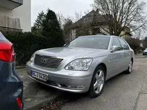 Lexus LS 430 Bild 2
