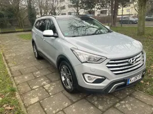 Hyundai Grand Santa Fe Premium 4WD
