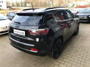 Jeep Compass High Altitude  Klimaautomatik, Carplay Bild 3