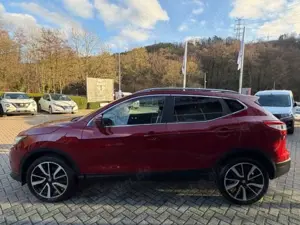 Nissan Qashqai 1.6 DIG-T Tekna Navi AVM PGD SH LED Bild 5