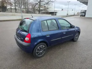 Renault Clio Clio 1.2 16V TÜV NEU 02/2028 Schiebedach Bild 5