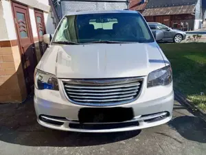 Chrysler Town  Country Bild 3