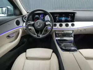 Mercedes-Benz E 220 d LED WIDE Leder Distronic AHK 360° 1-Hand Bild 4