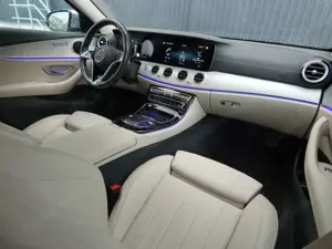Mercedes-Benz E 220 d LED WIDE Leder Distronic AHK 360° 1-Hand Bild 2